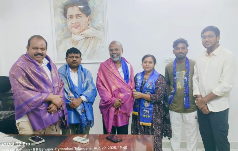 బహుజన నూతన ఉద్యమ రథ సారథులను కలిసిన పార్వతి రమేష్ నాయక్