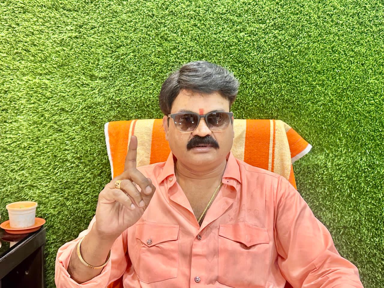 రైతులకు యూరియా కొరత-అధికారులు నిర్లక్ష్యమే కారణం