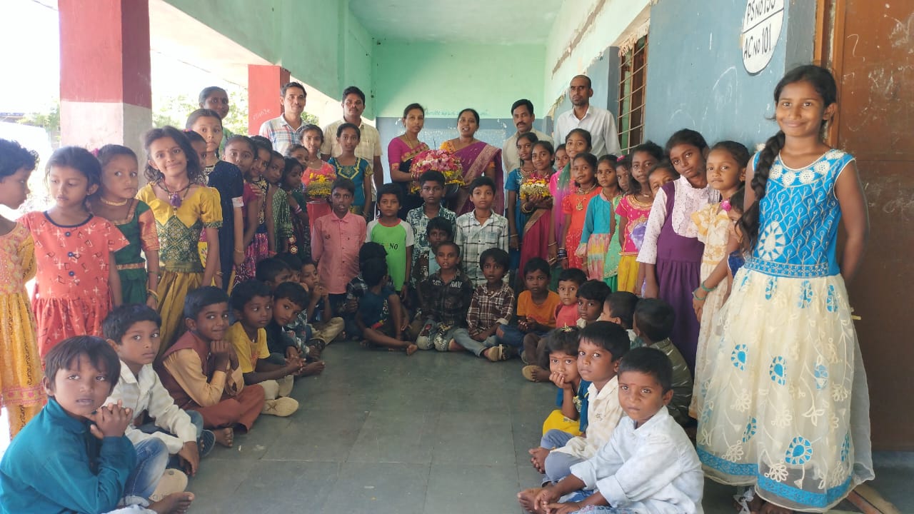 రాంపురం ప్రాథమిక పాఠశాలలో ఘనంగా బతుకమ్మ సంబరాలు