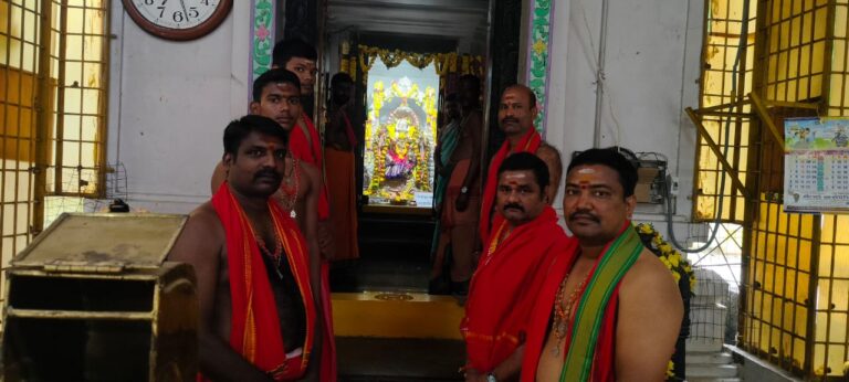 ఐనవోలు భ్రమరాంబిక అమ్మవారి దేవాలయంలో దసరా ఉత్సవం