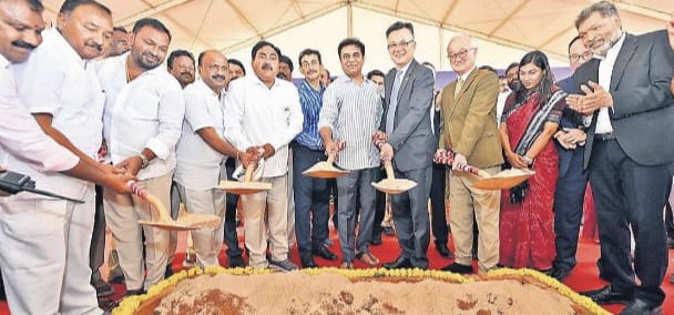 టీ షర్ట్స్‌.. సూపర్ హిట్