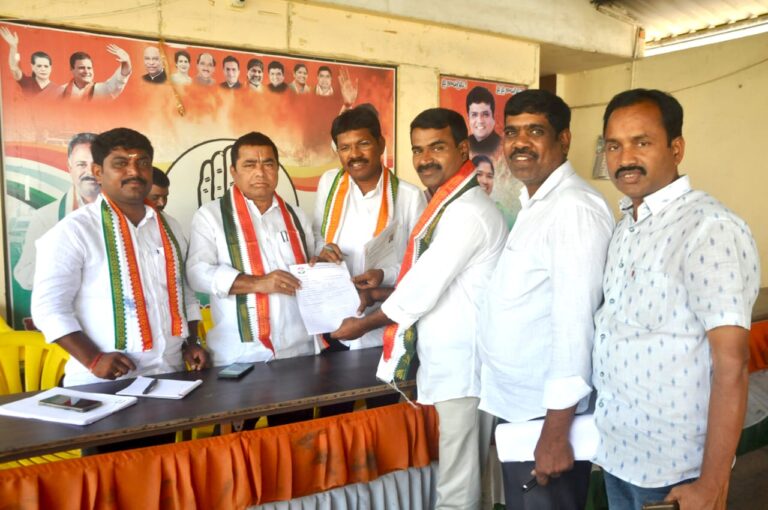 జిల్లా కాంగ్రెస్ అధ్యక్ష పదవికి గాజర్ల అశోక్ దరఖాస్తు