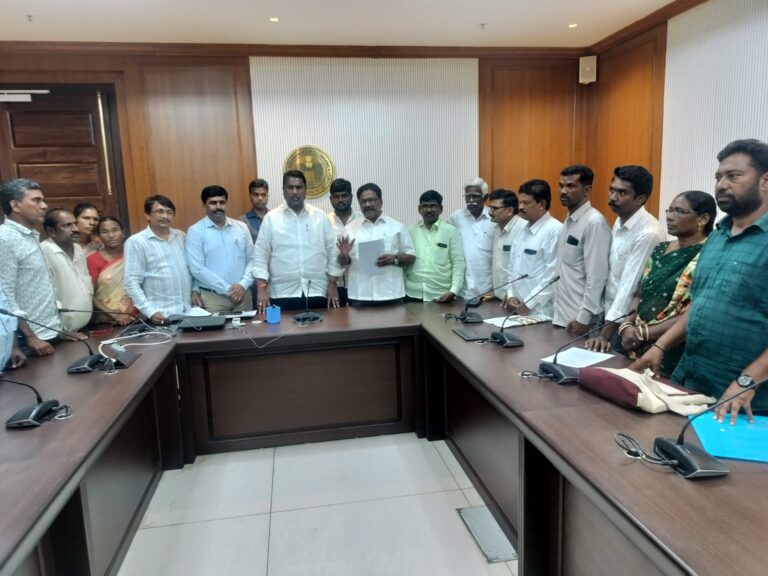 సమ్మె తాత్కాలిక విరమణ