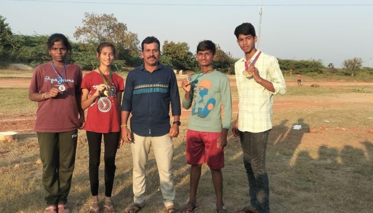 అథ్లెటిక్స్ పోటీలలో పతకాలు సాధించిన కృష్ణవేణి స్కూల్ విద్యార్థులు