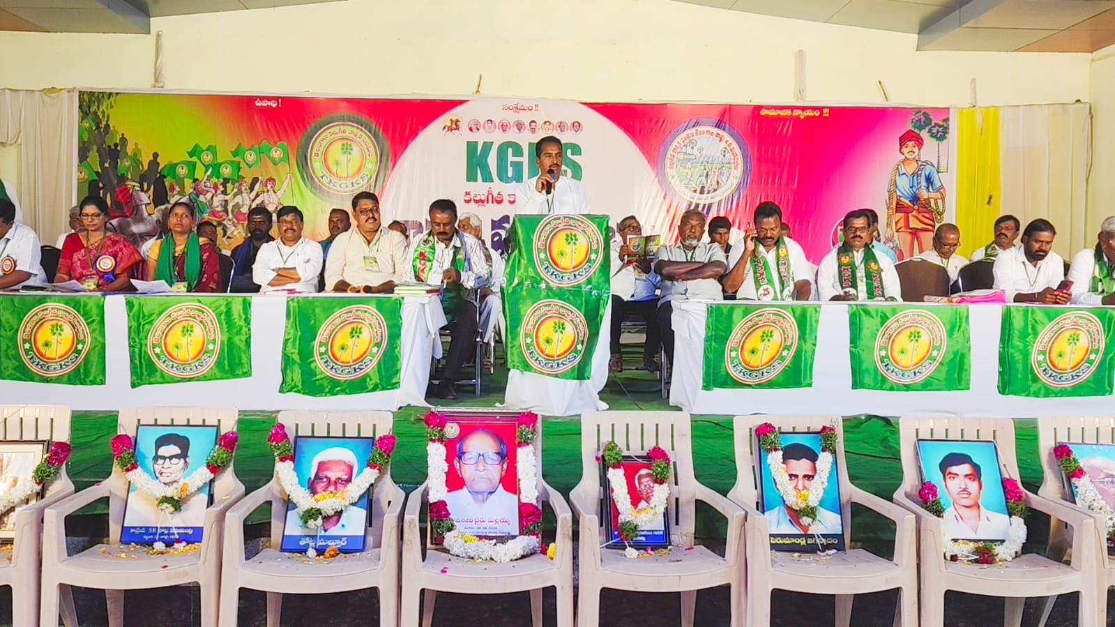 తీర్మానం ప్రవేశపెట్టిన కల్లుగీత కార్మిక సంఘం