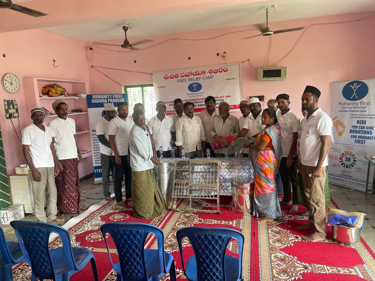 బాధిత కుటుంబానికి అహ్మదీయ ముస్లిం కమ్యూనిటీ సహాయం