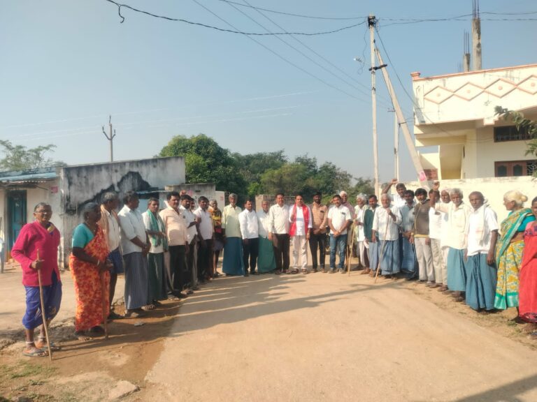 సీపీఎం సర్పంచ్ అభ్యర్థి అనిల్‌ను గెలిపించాలి