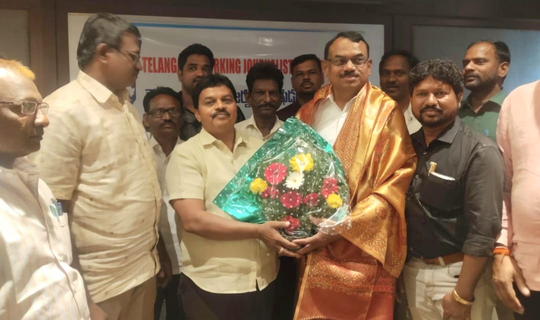 జర్నలిస్టుల ఇళ్ల స్థలాల సాధనే మా లక్ష్యం