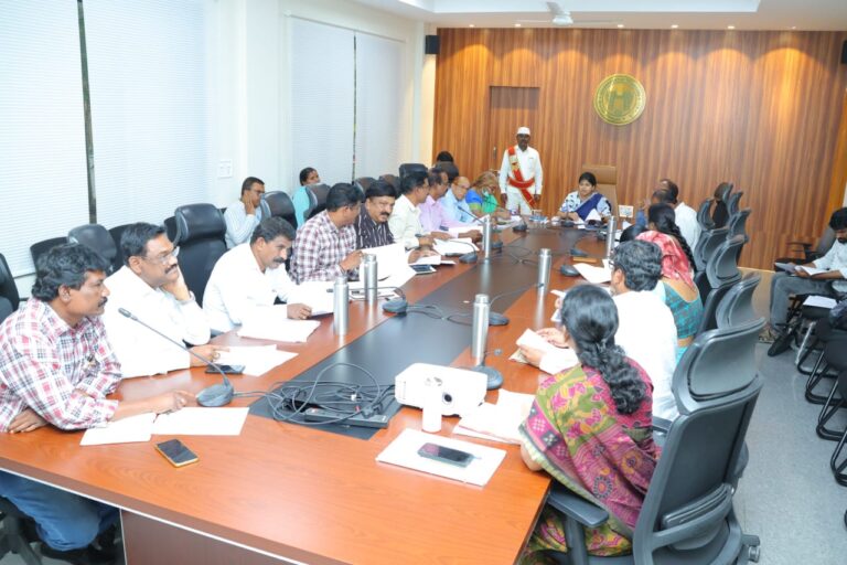 విద్యార్థుల్లో మానసిక వికాసం పెంపొందించేందుకు సమిష్టి కృషి అవసరం