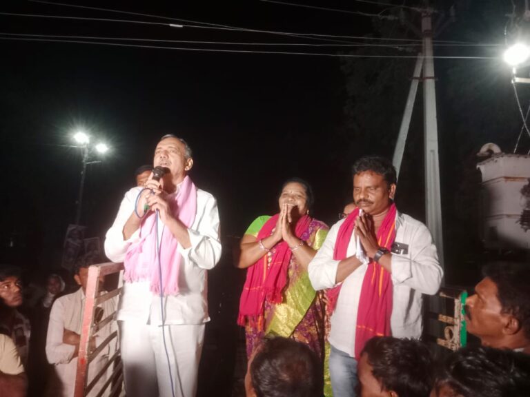 రేగొండలో ప్రజా సంగమ యాత్రకు ప్రజల భారీ స్పందన