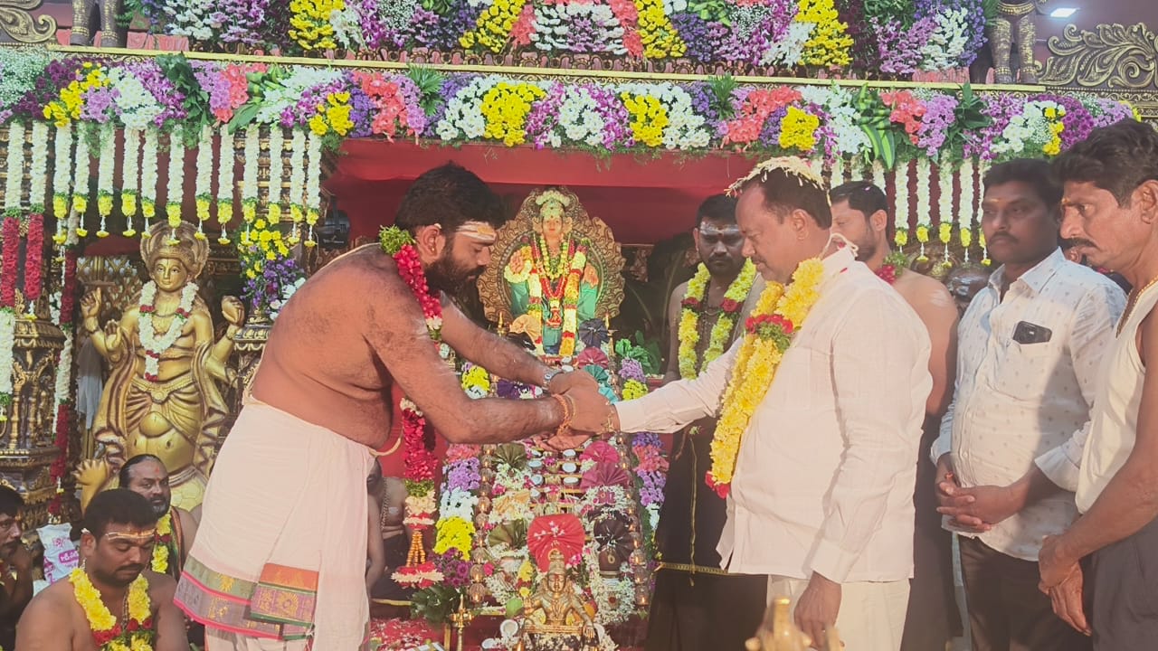 ఘనంగా అయ్యప్ప పడిపూజ – మహా అన్న ప్రసాద కార్యక్రమం