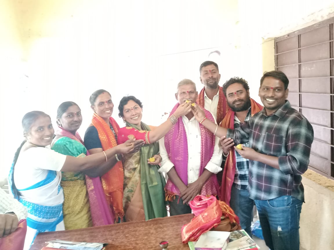 రామగుండాలపల్లిలో సర్పంచ్ గా ఎడెల్లి మోహన్ రెడ్డి ప్రమాణ స్వీకరణ