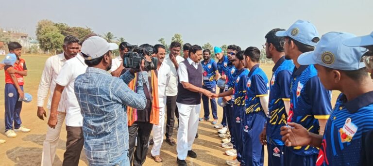 అంతర్ జిల్లాలు టీ-20 క్రికెట్ పోటీలు ప్రారంభం