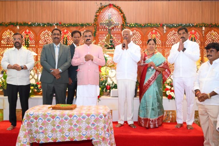 ఆసియాలోనే రెండవ అతిపెద్ద చర్చిలో ఘనంగా క్రిస్మస్ వేడుకలు