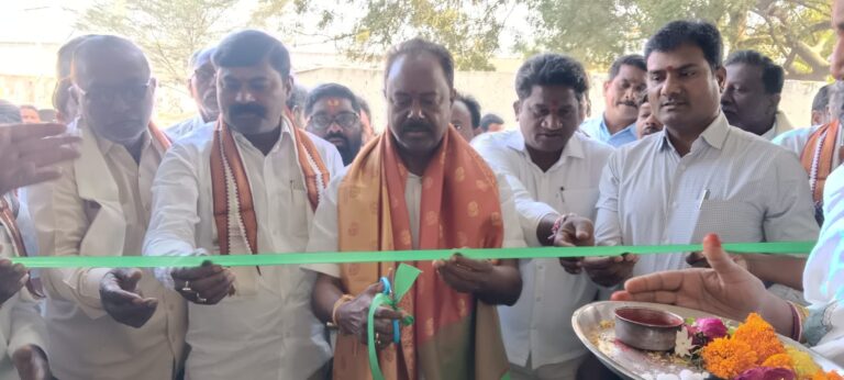 పూజారుల వసతి గృహం,అన్నదాన సత్రముల ప్రారంభం