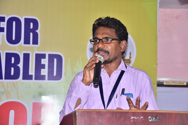 నవయుగ వైతాళికుడు లూయిస్ బ్రెయిలి