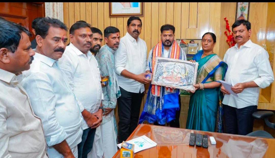 ఐలోని జాతరకు ఆహ్వానించిన ఎమ్మెల్యే