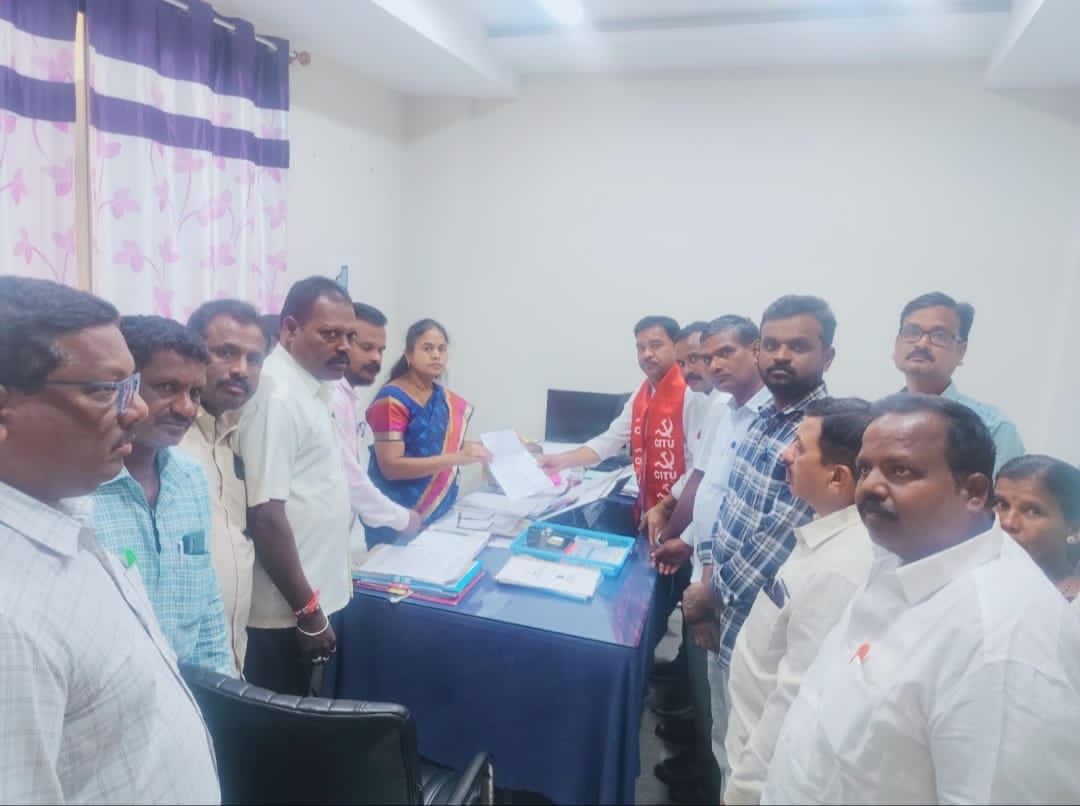 గ్రామపంచాయతీ కార్మికులపై వేధింపులు ఆపాలి