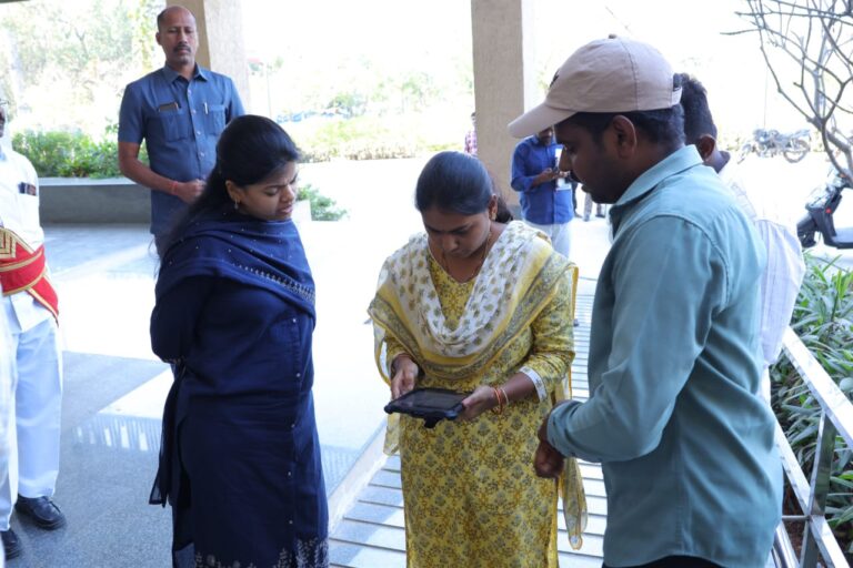 సర్వేయర్లు అవగాహన కలిగి ఉండాలి