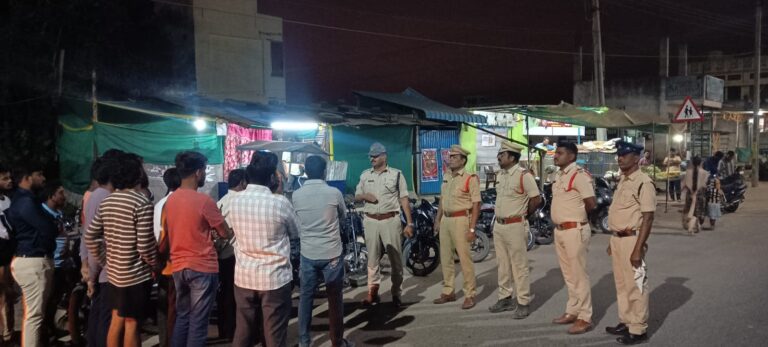 రోడ్డు ప్రమాదాలపై అవగాహన సదస్సు