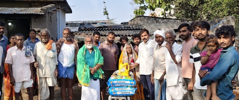 నిరుపేద కుటుంబనికి ఆర్ధిక సహాయం