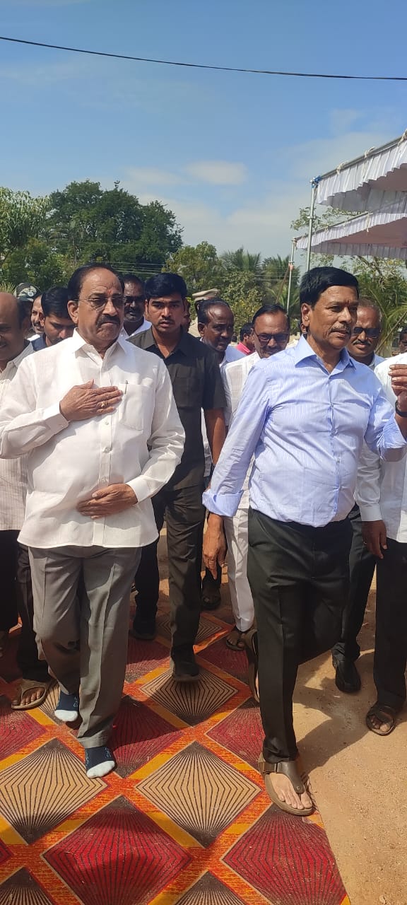 కందుకూరు లో మంత్రి,ఎంపీ పర్యటన
