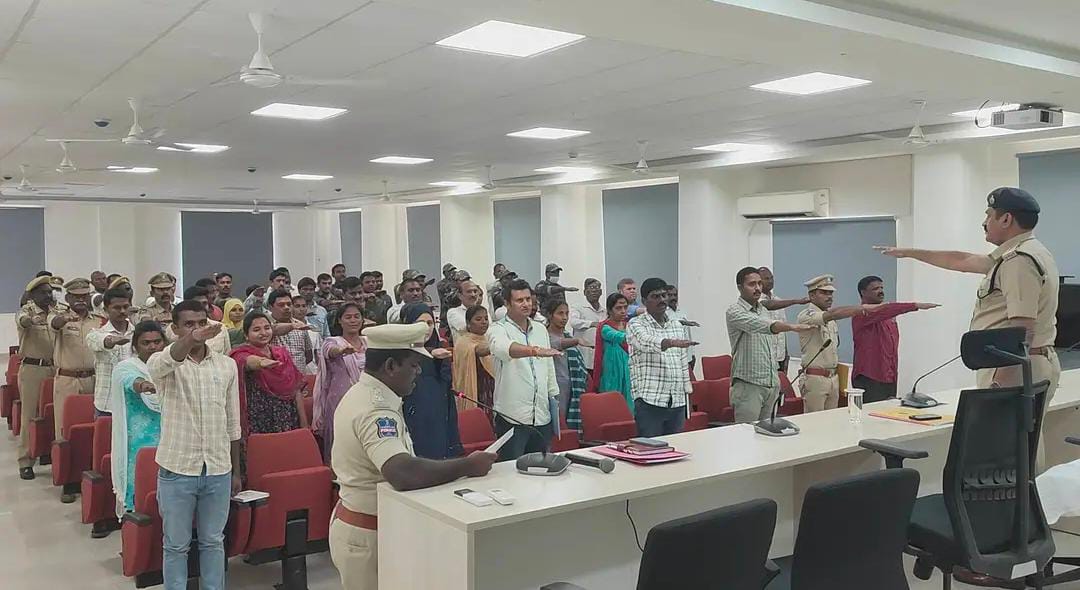 రోడ్డు భద్రత అవగాహన కార్యక్రమం