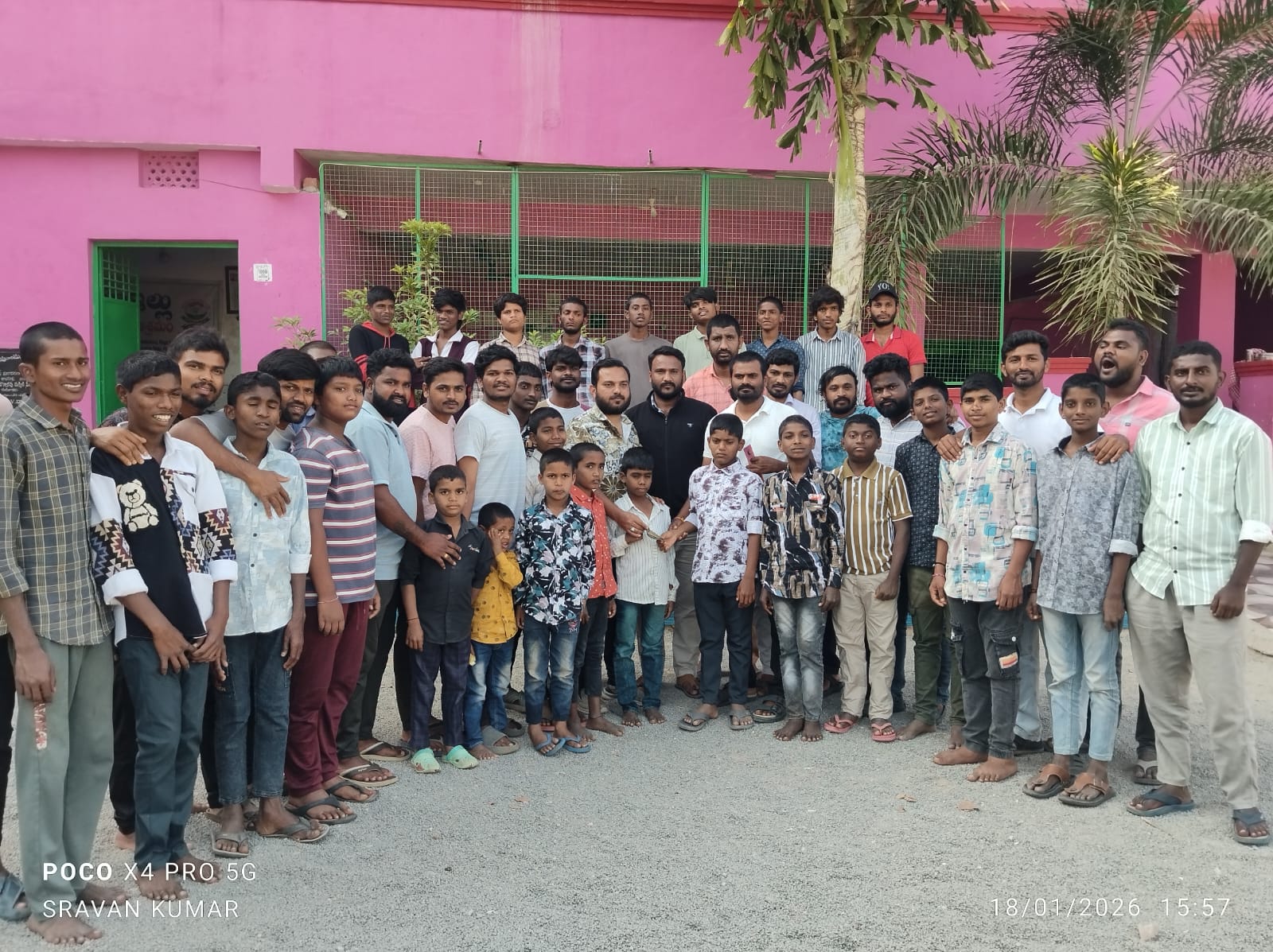 ప్రజాధరణ ఆశ్రమానికి ప్రైజ్‌మనీ విరాళం