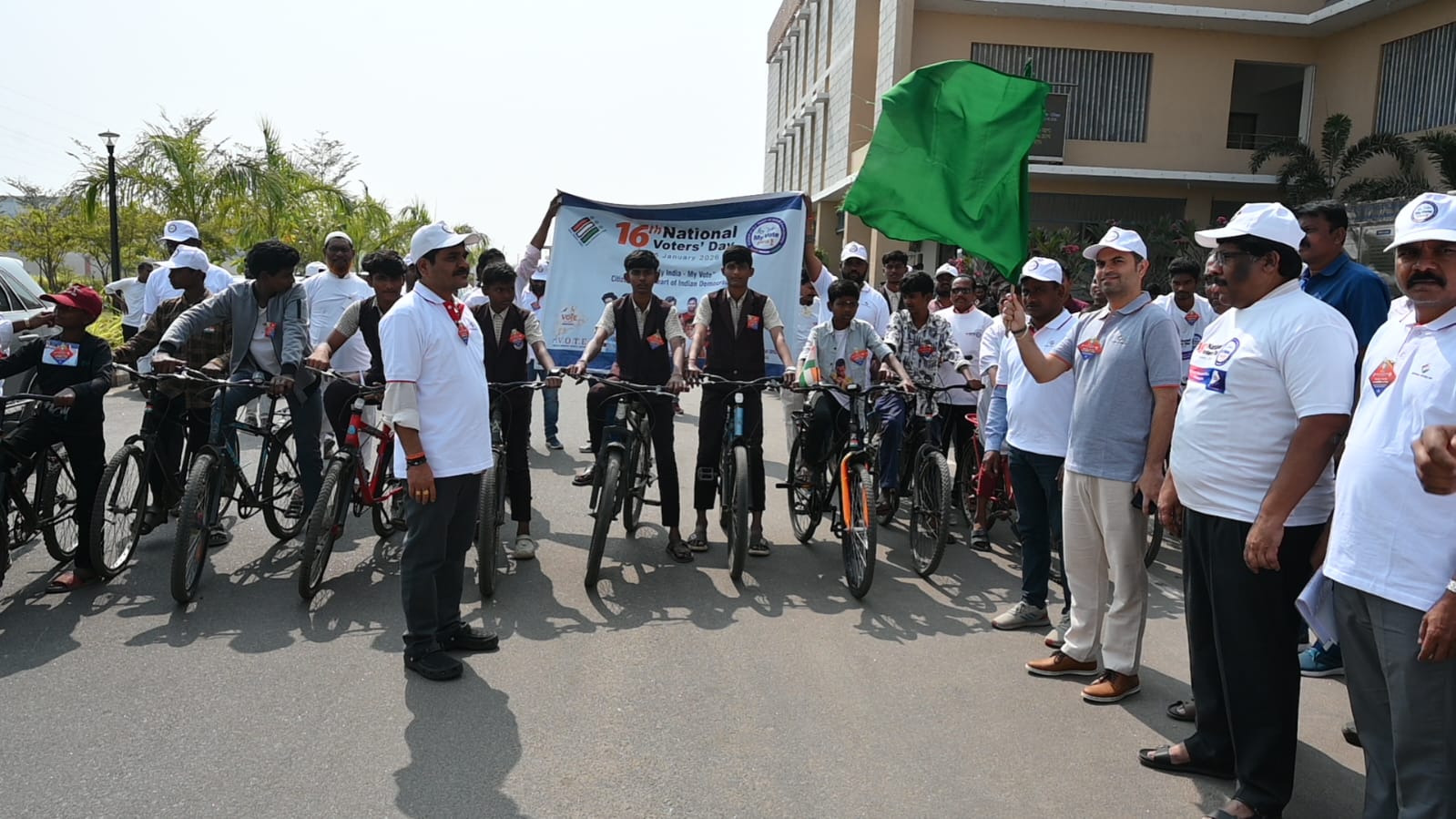 ఓటు హక్కు ప్రజాస్వామ్యానికి పునాది