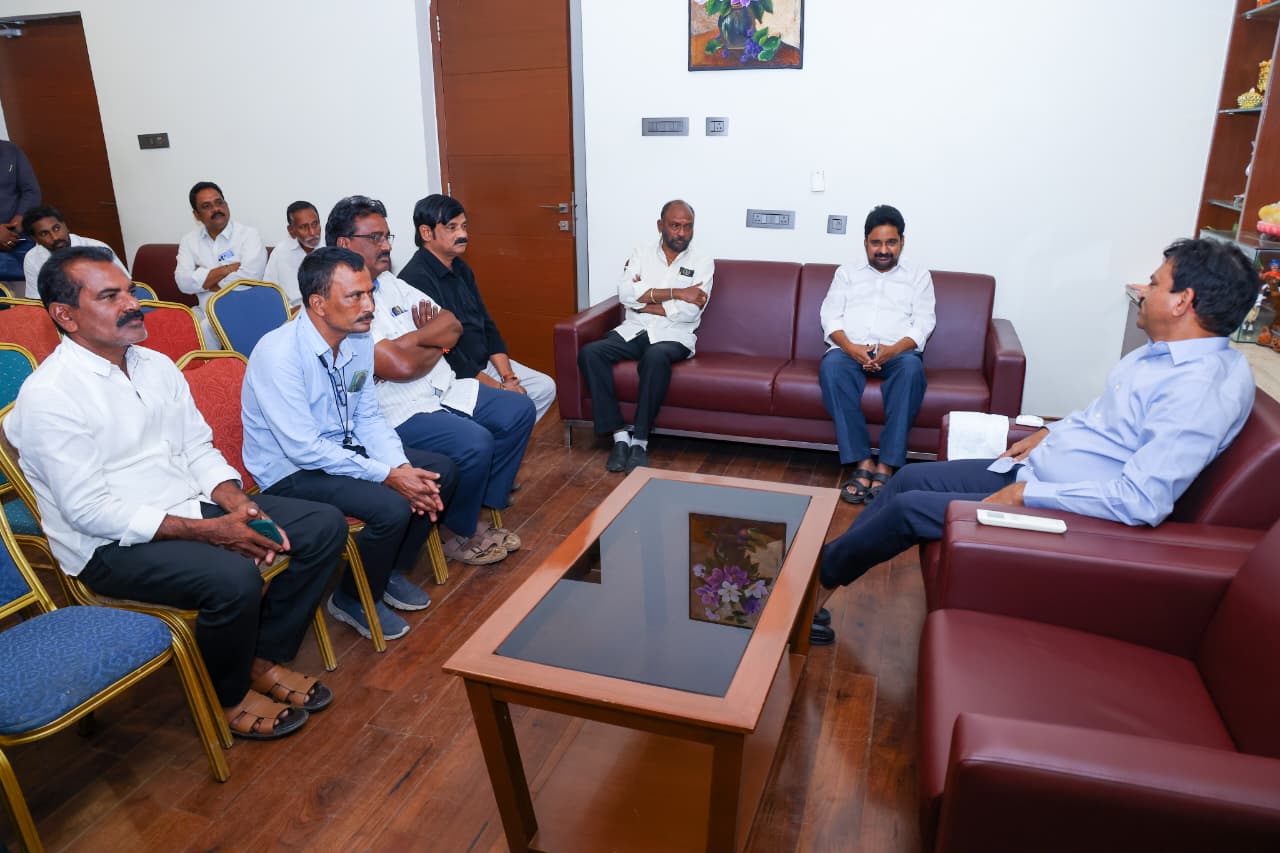 పుర పోరులో కాంగ్రెస్ గెలుపుకు పొంగులేటి వ్యూహం