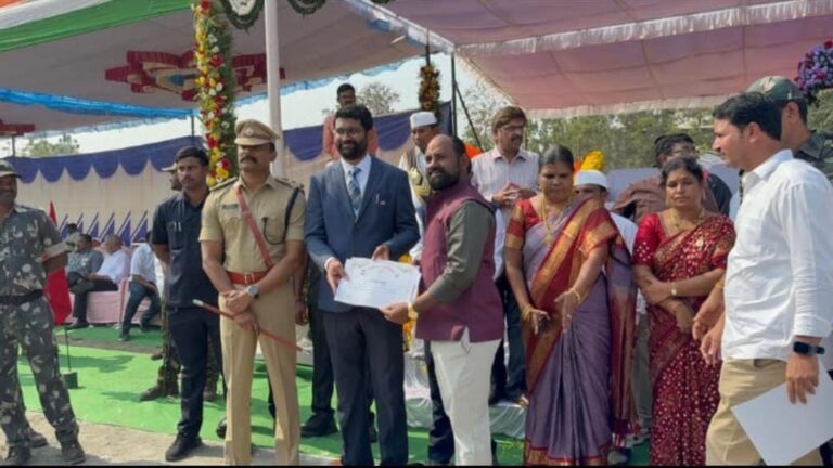 నూనావత్ కబీర్ సేవలకు జిల్లా కలెక్టర్ ప్రశంస