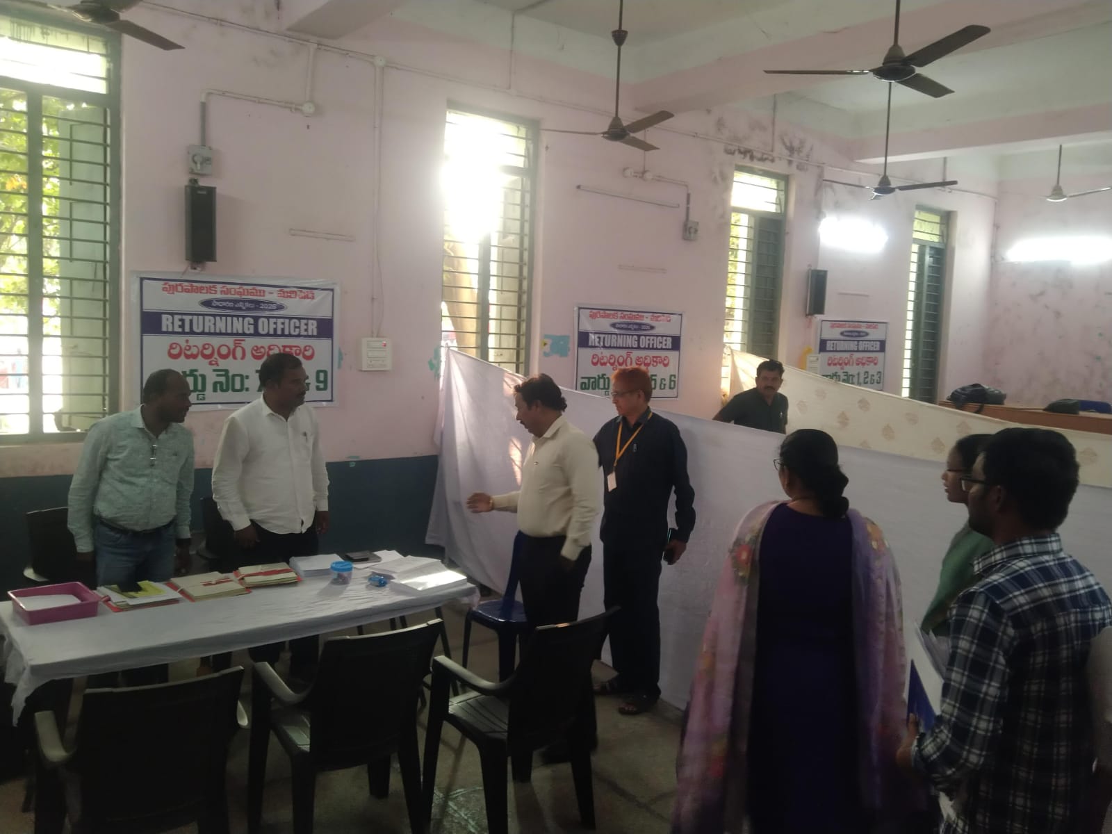 నామినేషన్ కేంద్రాలను తనిఖీ చేసిన రాష్ట్ర ఎన్నికల పరిశీలకులు