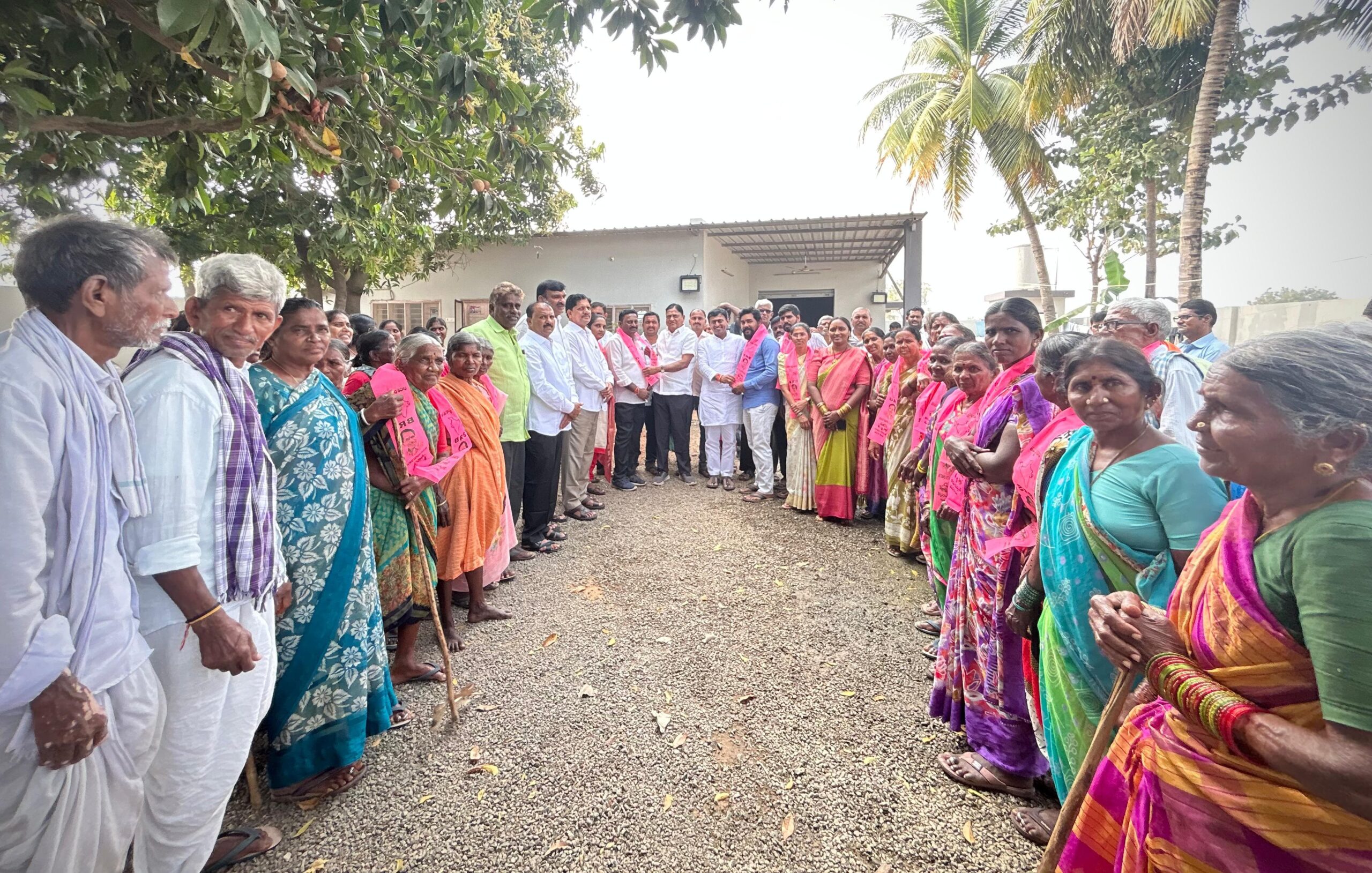 బిఆర్ఎస్ పార్టీలోకి చేరికలు