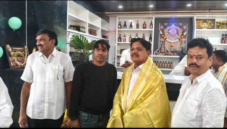 ఘనంగా 'హనీ 7 బార్ అండ్ రెస్టారెంట్' పునఃప్రారంభం