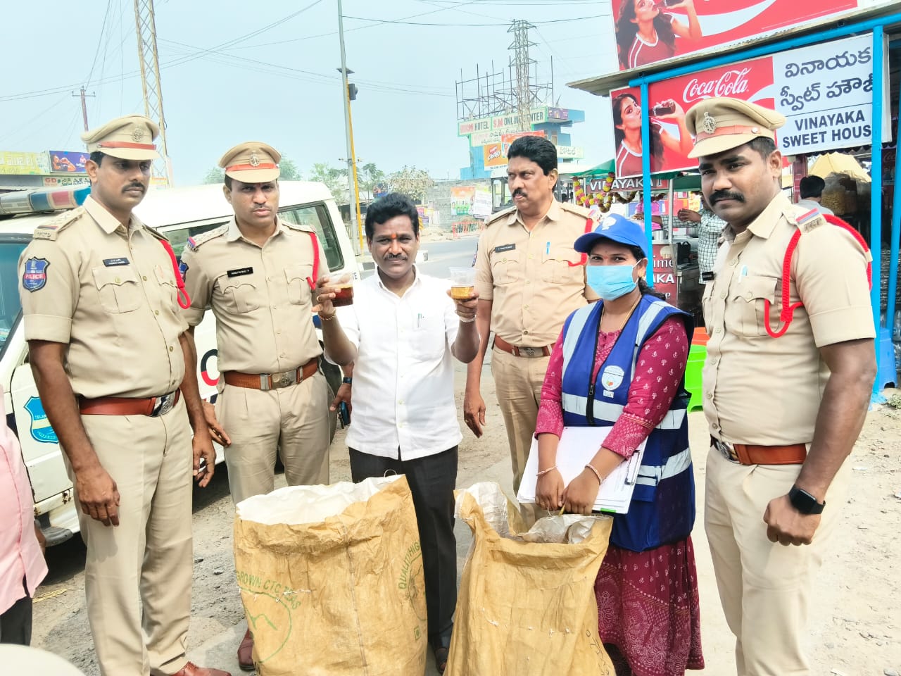 నకిలీ టీ పౌడర్‌పై మెరుపు తనిఖీలు