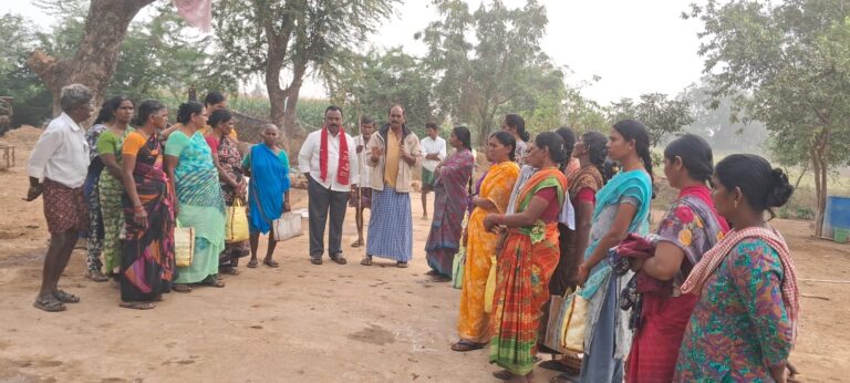 ఉపాధి హామీ చట్టాన్ని కేంద్ర ప్రభుత్వం నీరు కార్చే ఆలోచనలు