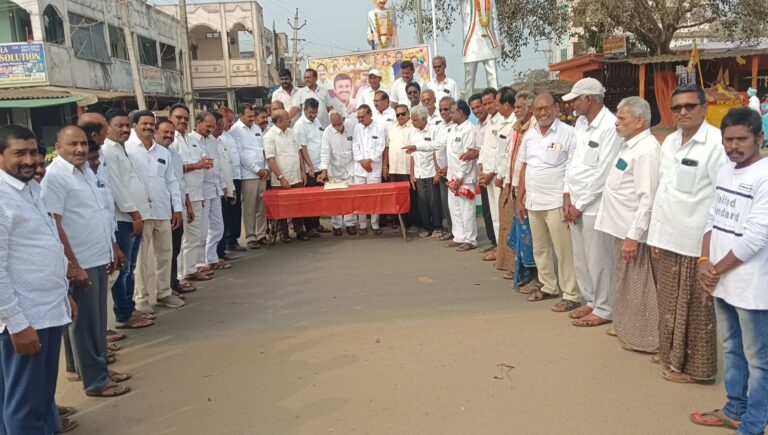 తుమ్మల వారసుడి జన్మదిన వేడుకలు