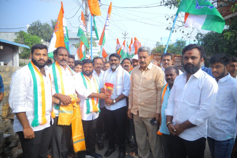 సత్తుపల్లి మున్సిపాలిటీ 4 వ వార్డు కాంగ్రెస్ పార్టీ అభ్యర్థి షేక్ (గ్రాండ్) మౌలాలి