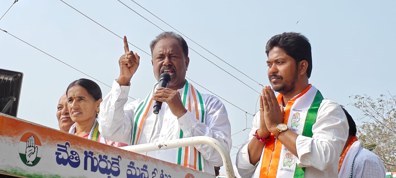 భూపాలపల్లి ఎమ్మెల్యే గండ్ర సత్యనారాయణ రావు ఆధ్వర్యంలో ఎన్నికల ప్రచారం