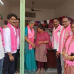 భూపాలపల్లి మున్సిపాలిటీ పరిధిలోని 30వ వార్డులో బీఆర్‌ఎస్ పార్టీ బలపరిచిన కౌన్సిలర్