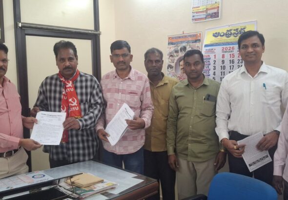 మున్సిపల్ కార్మికుల శ్రమను దోచుకుంటున్న ప్రభుత్వానికి గుణపాఠం