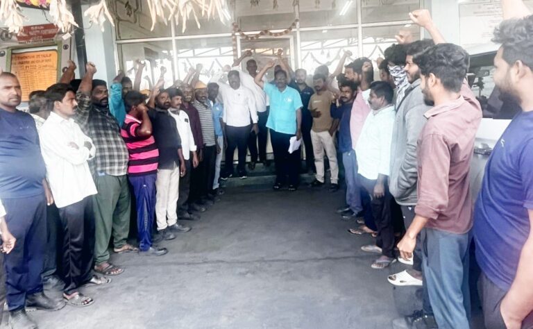 సమంత లో సమ్మె సైరన్