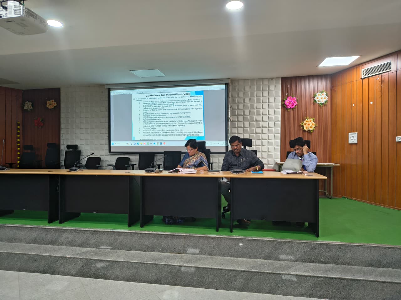 మున్సిపల్ ఎన్నికల్లో పకడ్బందీ పర్యవేక్షణ