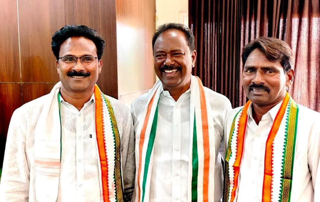 మున్సిపల్ చైర్మన్‌గా బుర్ర కొమురయ్య గౌడ్ ఎన్నిక