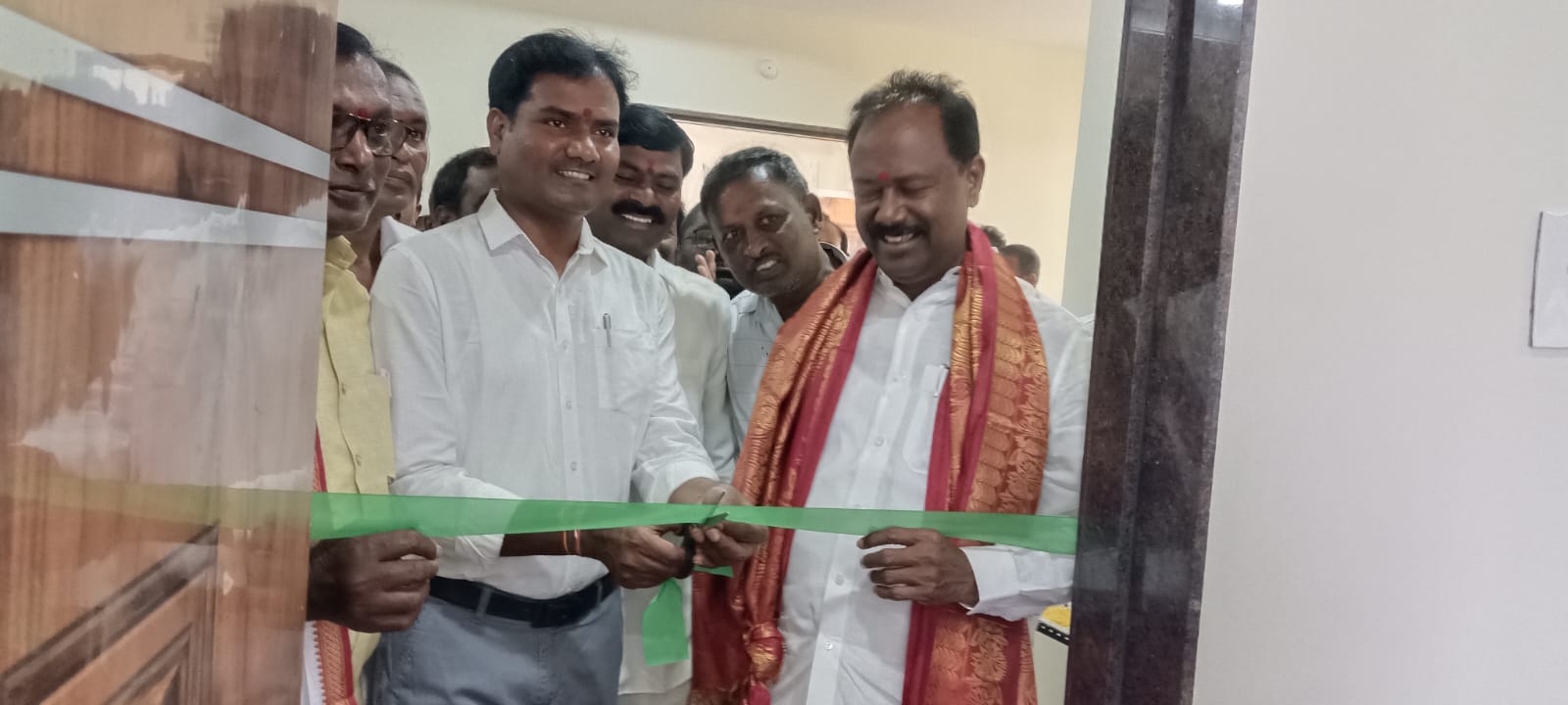 భక్తులకు మెరుగైన సేవలే లక్ష్యం ఎమ్మెల్యే గండ్ర