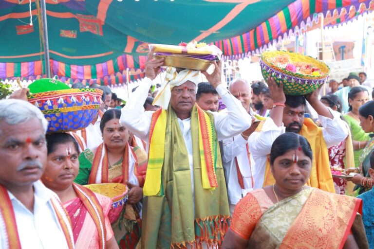 కన్నులపండువగా శ్రీ తిరుమలనాథ స్వామి కల్యాణ మహోత్సవం