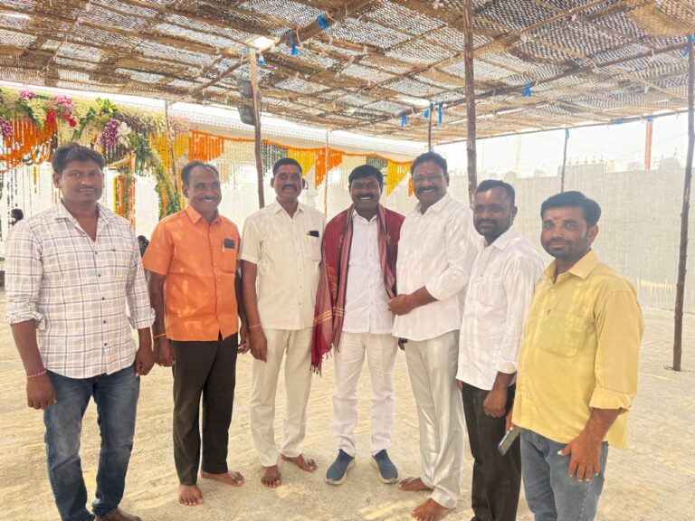 కోటంచ లక్ష్మీ నరసింహ స్వామి ఆలయాన్ని దర్శించిన నిషిధర్ రెడ్డి