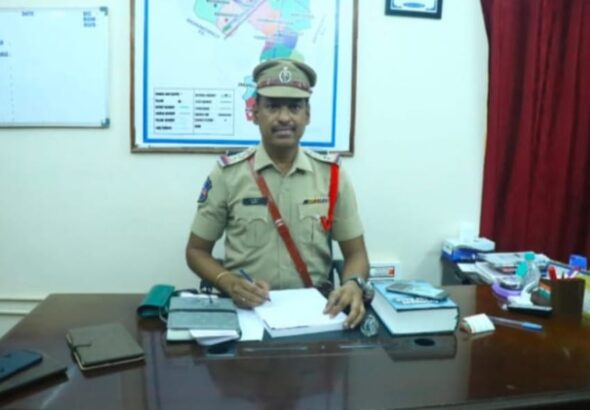 పేకాట గుట్టురట్టు