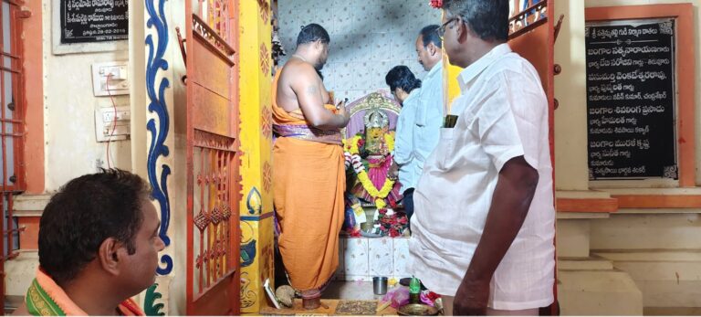 సత్తెమ్మ తల్లి కోవెల వార్షికోత్సవంలో పాల్గొన్న మట్టా