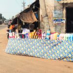 ఆ మలుపు లో వీధి వ్యాపారం"పట్టని అధికారులు"